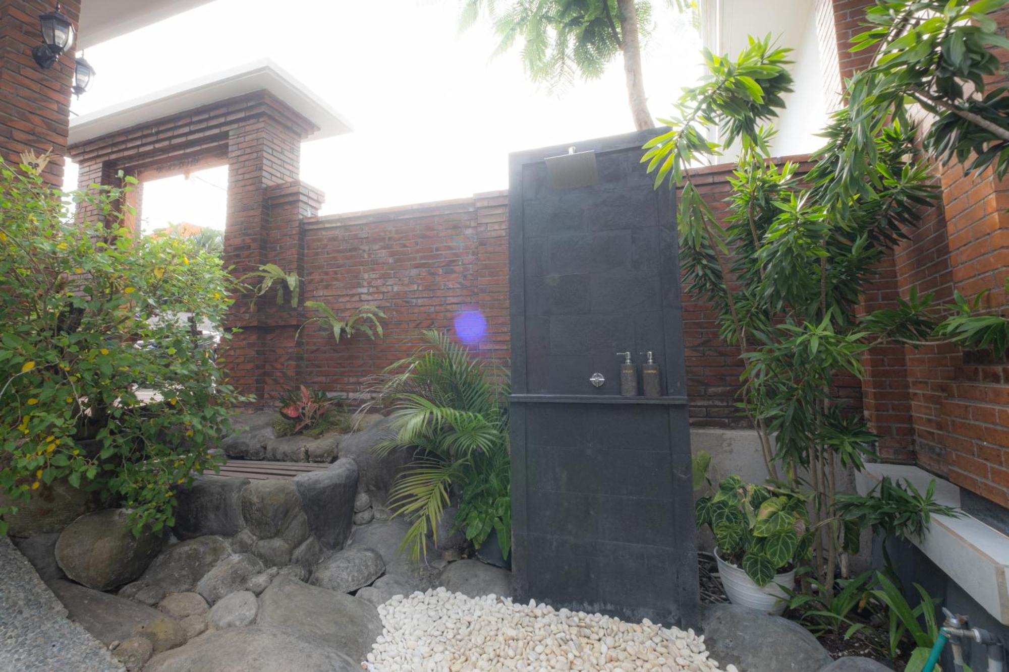 Bali Bata Canggu Guesthouse Exterior foto